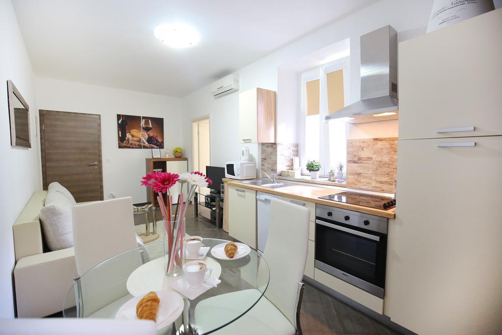 Allegro Exclusive Suites Old Town Center Zadar Bagian luar foto