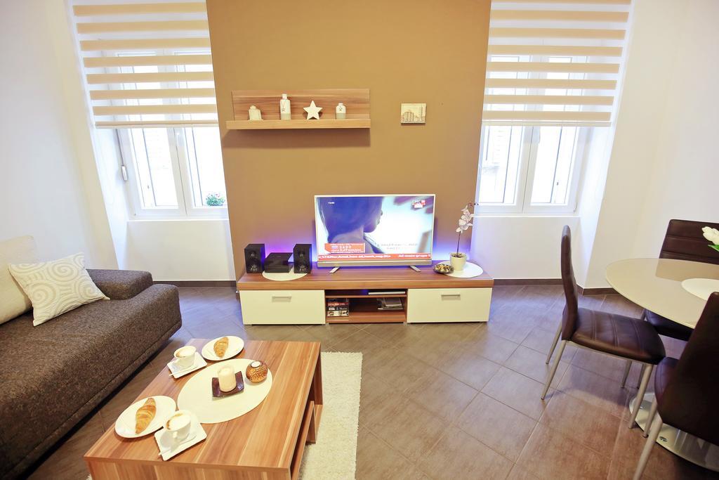 Allegro Exclusive Suites Old Town Center Zadar Bagian luar foto